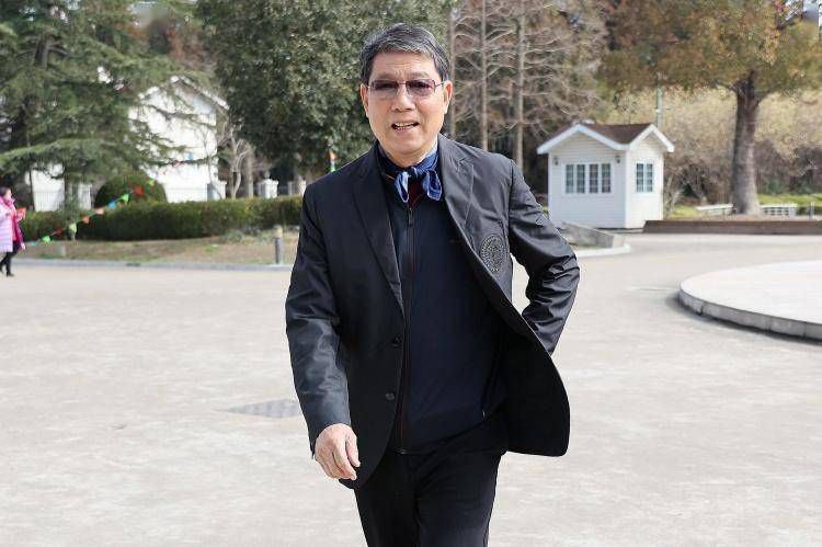 在线色国产